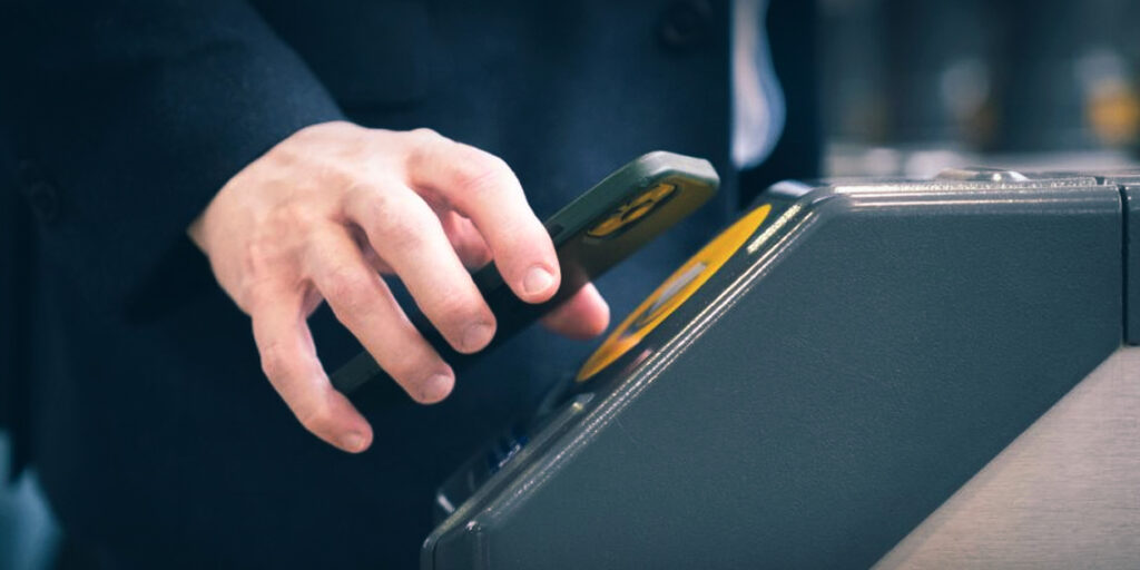 24-Hour Rail Strike Disrupts Infrastructure in London 24-Hour Rail Strike Disrupts Infrastructure in London