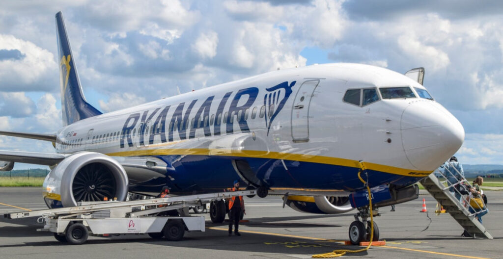 Passenger Fined £50 Over Water Bottle by Ryanair