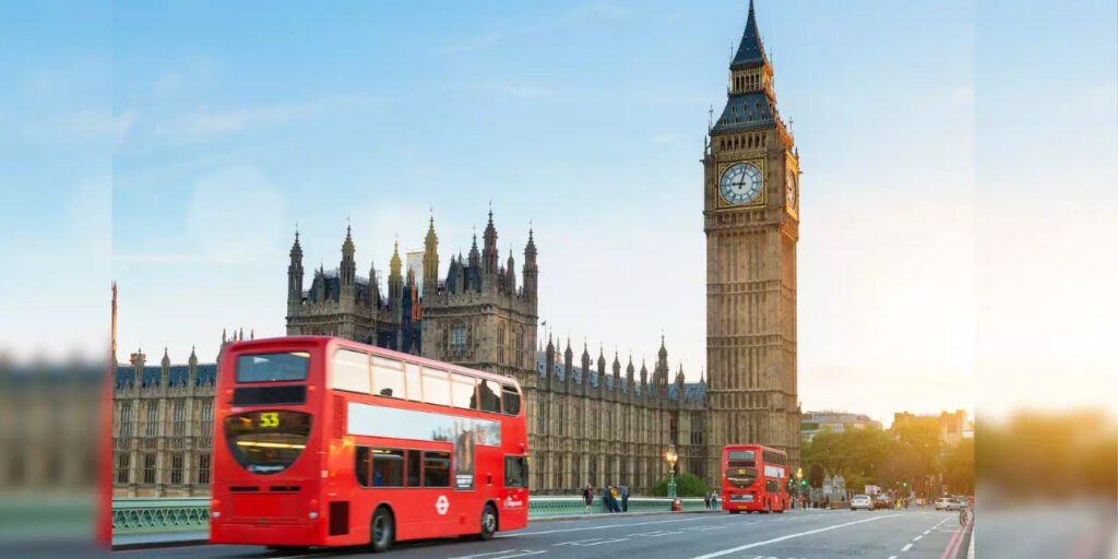 UK Universities Face Financial Crisis