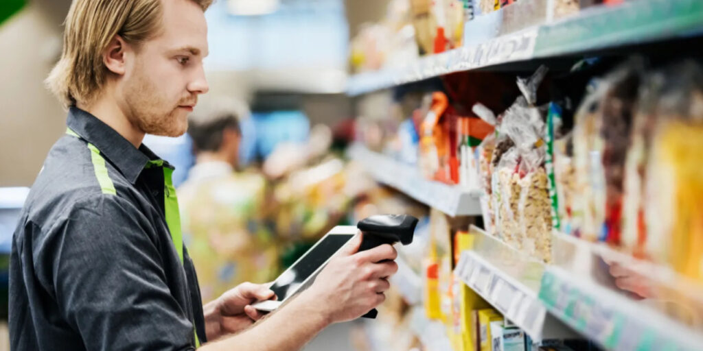 UK Retailers Warn of Job Losses & Store Closures