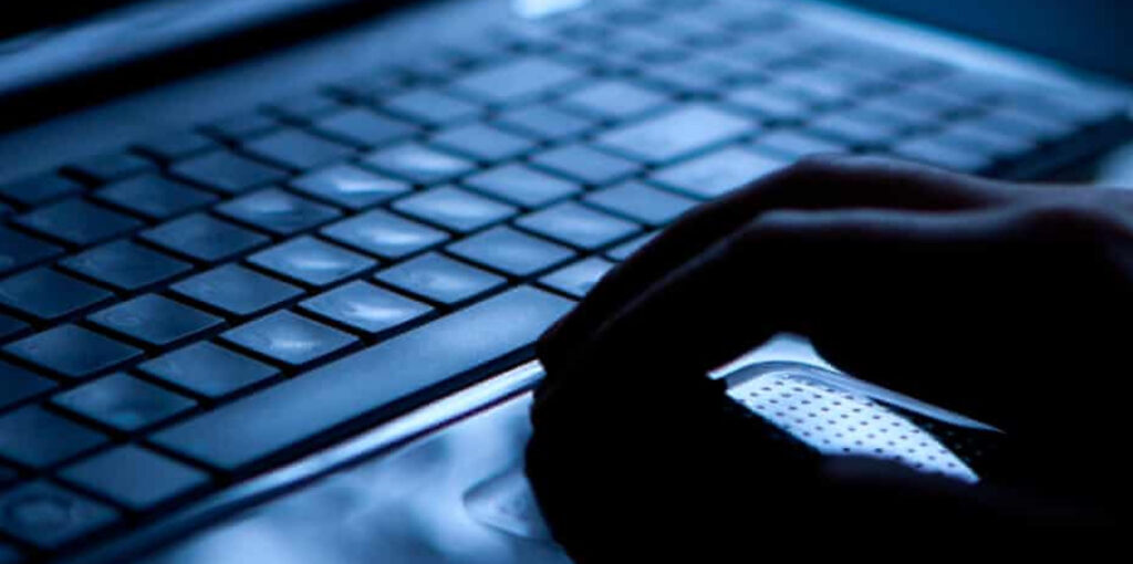 Experts Warn of Growing Link Between Online Violence & Real Murders Experts Warn of Growing Link Between Online Violence & Real Murders