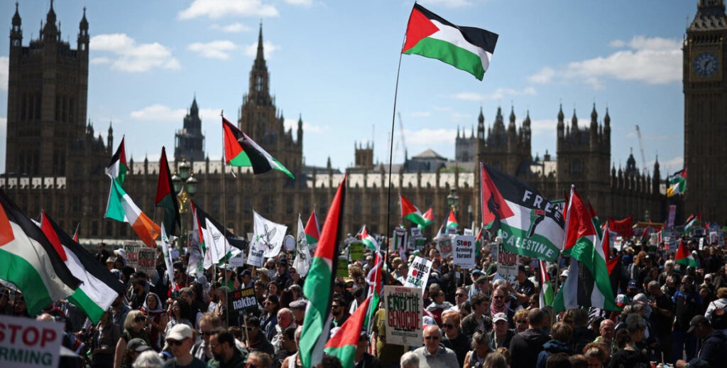 Tens of Thousands Rally for Palestine in UK