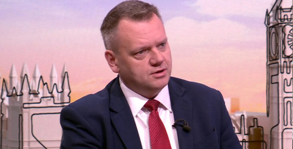 UK Pushes for E-Gates Access in EU