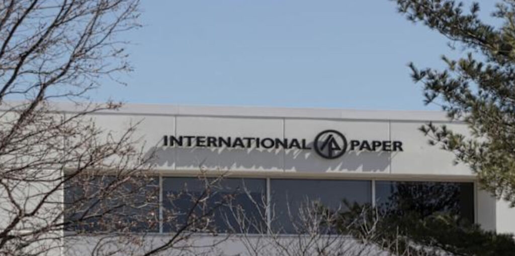 International Paper to Cut 300 UK Jobs in Site Closures
