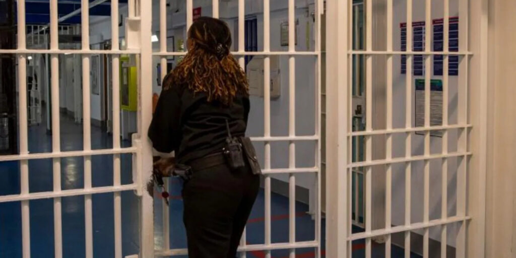 Government Faces Pressure to Fund Probation Services