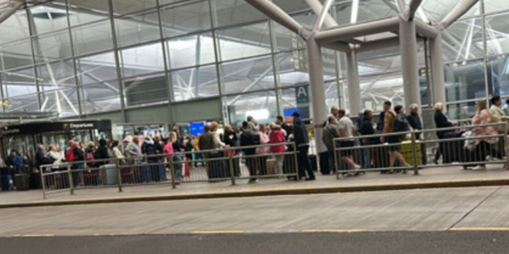 Stansted Airport IT Glitch Delays Flights