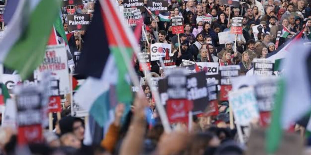 Thousands Protest UK Arms Sales to Israel in London Rally