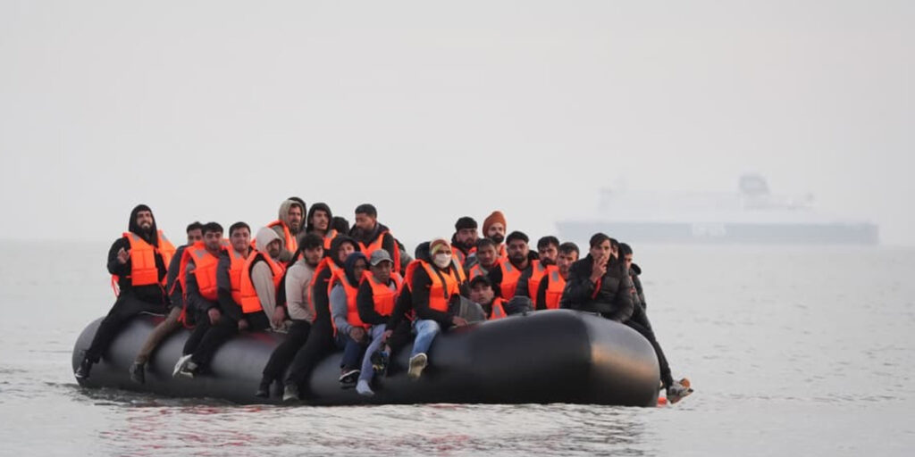 Record Numbers of Migrants Cross English Channel