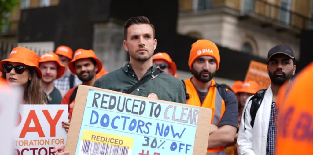 NHS Faces Disruption Over Pay Dispute