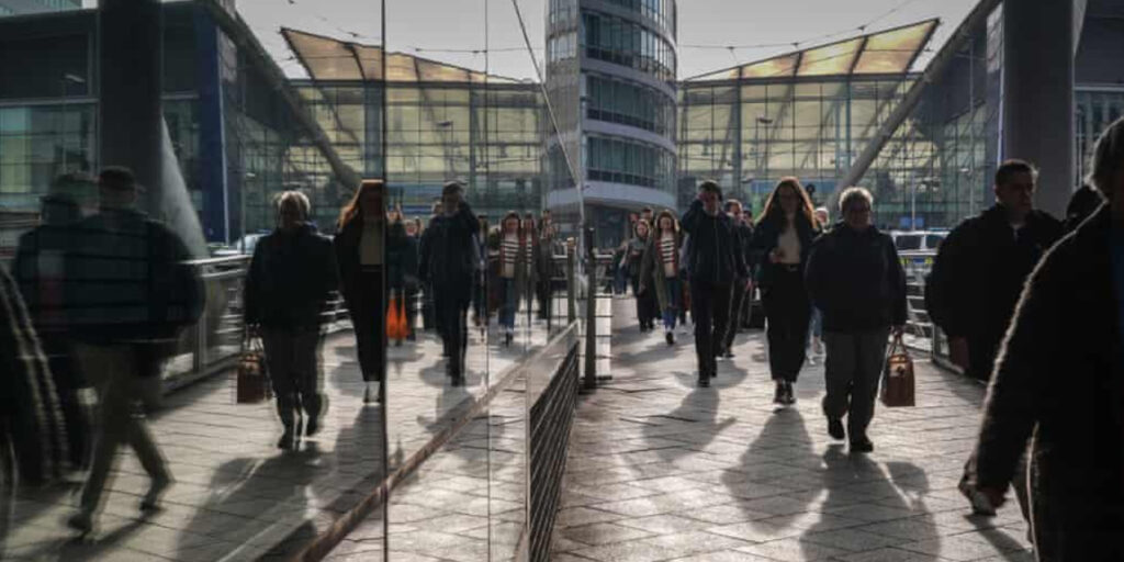 UK Councils Urged to Embrace 4-Day Week