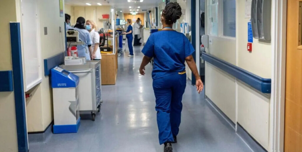 Senior Doctors Overwhelmed by NHS Strike Staffing Plan