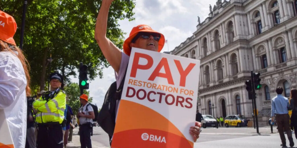 Health Secretary Seeks to Avert 5-Day NHS Strike