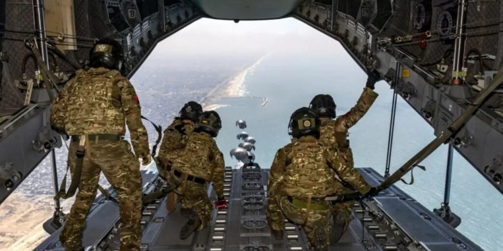 UK to Join Gaza Aid Airdrops as Starmer Faces Pressure