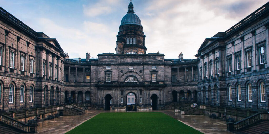 Students from Gaza Begin Scholarships in Scotland