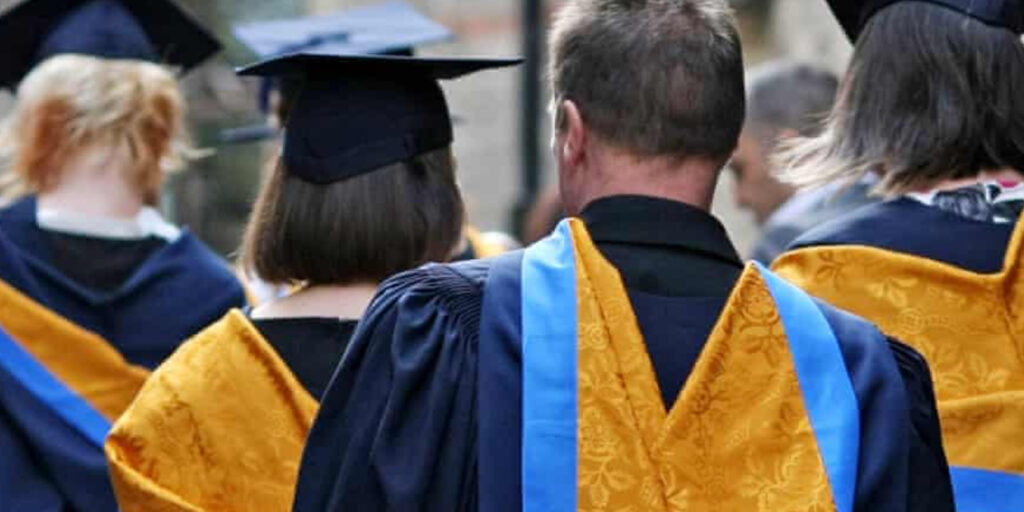 Rising Tuition & Costs Drive Record UK Student Loan Debt