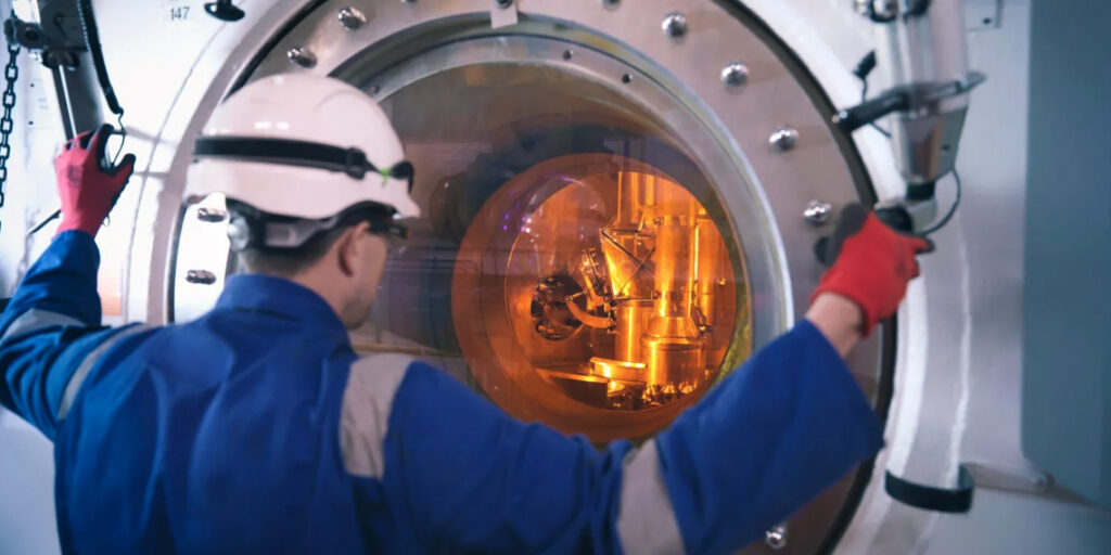 UK & US Sign Historic Nuclear Power Pact