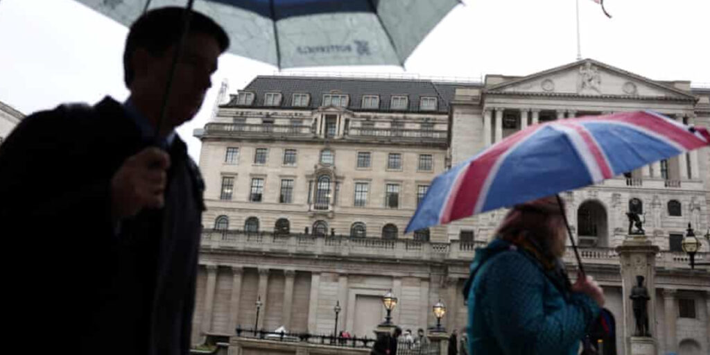 UK Deficit Climbs as Borrowing Exceeds OBR Projections