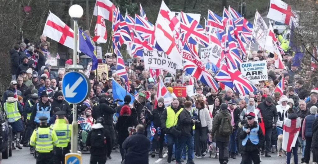 Hundreds Rally Against Home Office Asylum Proposal Hundreds Rally Against Home Office Asylum Proposal