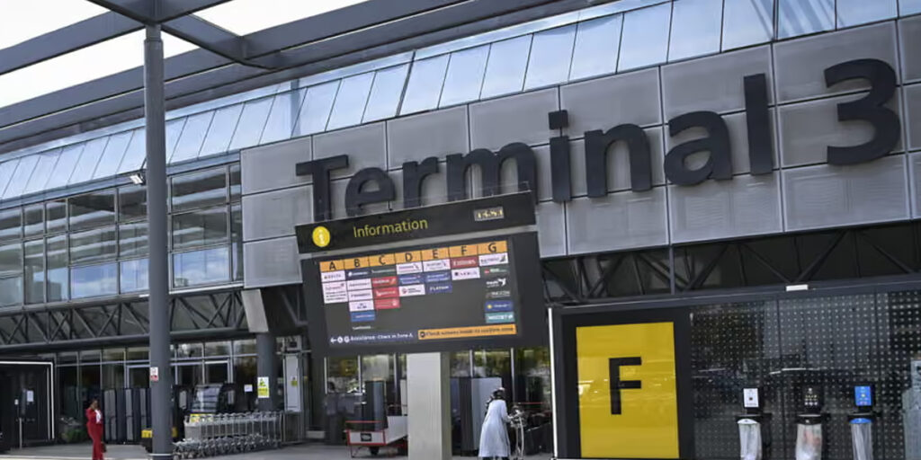Man Arrested After Pepper Spray Attack at Heathrow Man Arrested After Pepper Spray Attack at Heathrow